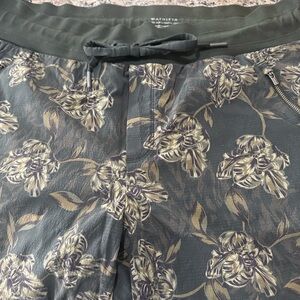 Athleta Trekkie North Printed Jogger — Deep Olive